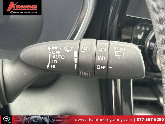 Used 2024 Toyota Highlander Platinum AWD/4WD image 29