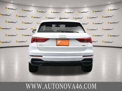 Used 2020 Audi Q3 2.0T Premium Plus w/ Premium Plus Package AWD/4WD image 7