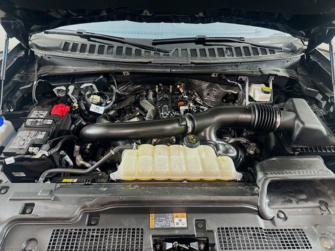 Used 2025 Ford Expedition Active image 36