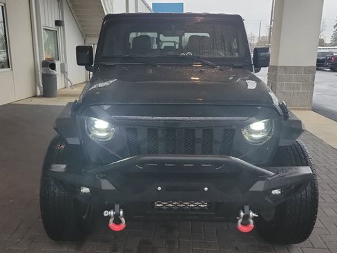 Used 2022 Jeep Gladiator Overland w/ Popular Equipment Package image 1