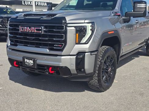 Used 2026 GMC Sierra 2500 AT4 w/ AT4 Premium Plus Package AWD/4WD image 11