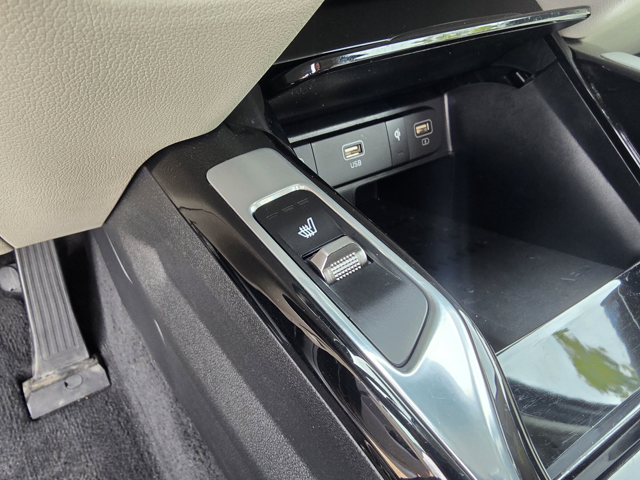Used 2023 Kia Sorento SX AWD/4WD image 23