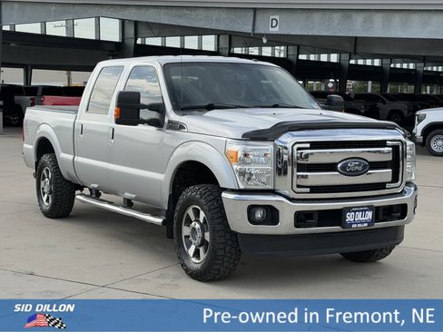 Used 2014 Ford F250 Lariat w/ Lariat Interior Package AWD/4WD image 2