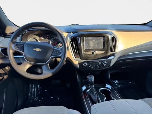 Used 2022 Chevrolet Traverse LS FWD image 13