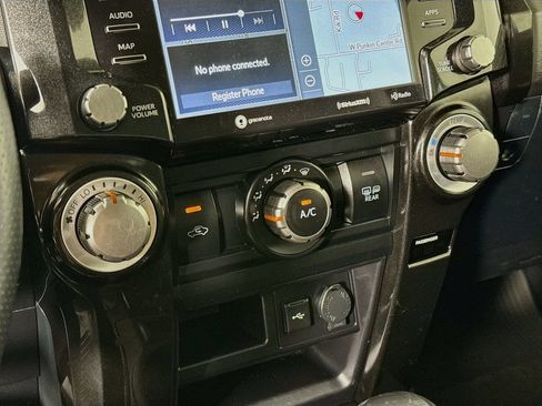 Certified 2021 Toyota 4Runner Venture AWD/4WD image 18