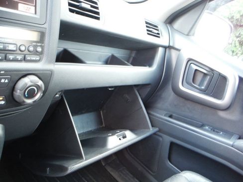 Used 2014 Honda Ridgeline SE image 26