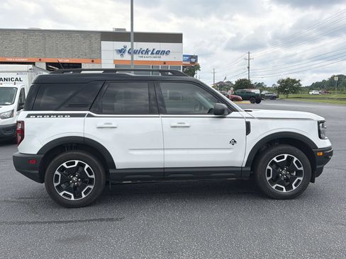 Used 2024 Ford Bronco Sport Outer Banks AWD/4WD image 8