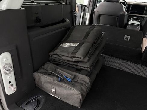 Used 2023 Ford Bronco Wildtrak AWD/4WD image 32