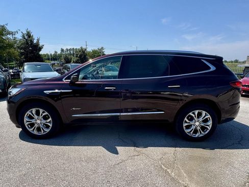 Used 2021 Buick Enclave Avenir w/ Avenir Technology Package AWD/4WD image 2