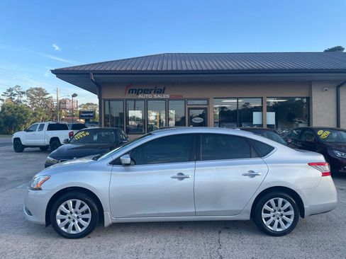 Used 2014 Nissan Sentra SV w/ SV Driver Package FWD image 2