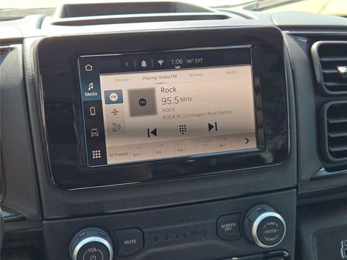 Used 2025 RAM ProMaster 2500 w/ Storage Group image 27