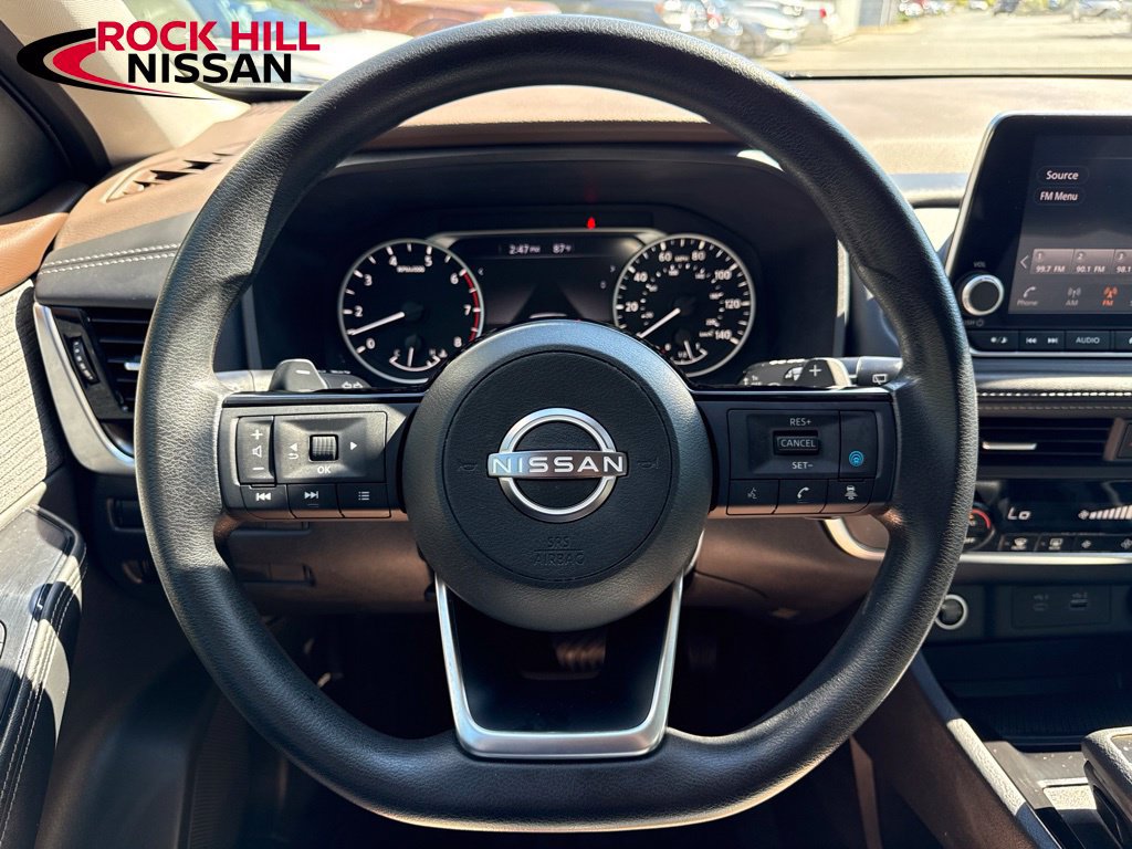 Used 2023 Nissan Rogue SV FWD image 19