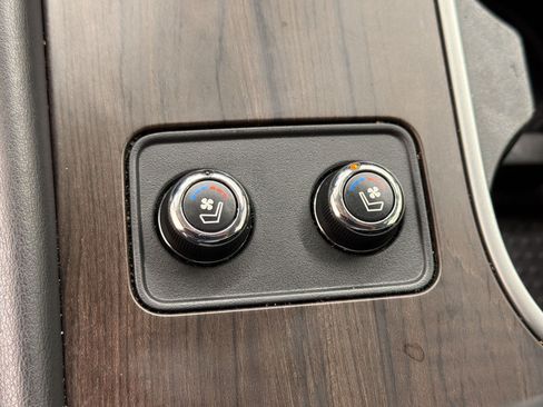 Used 2019 Nissan Murano Platinum w/ Cargo Package FWD image 18