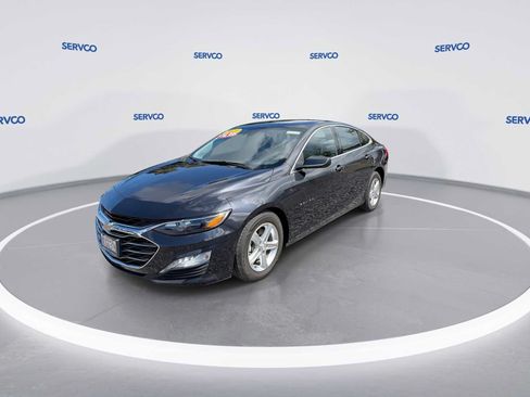 Used 2023 Chevrolet Malibu LT FWD image 4