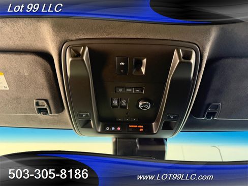 Used 2017 Cadillac Escalade Platinum image 44