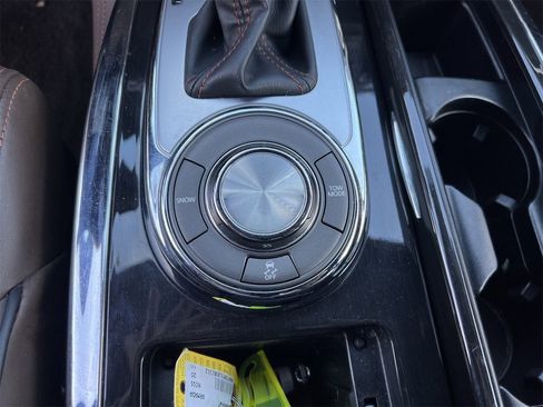 Certified 2020 Nissan Armada Platinum w/ Platinum Reserve Package image 19