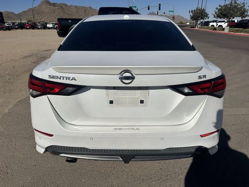 Used 2021 Nissan Sentra SR w/ SR Premium Package FWD image 4