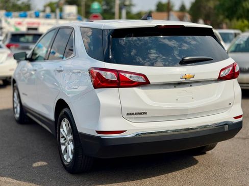 Used 2019 Chevrolet Equinox LT FWD image 3