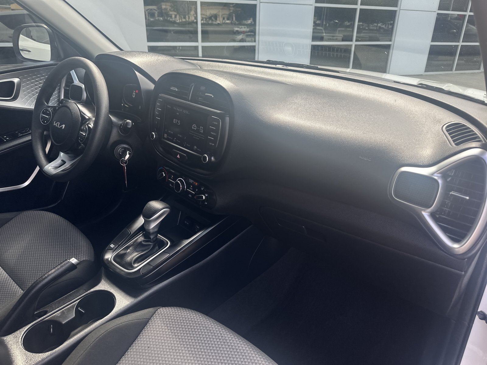 Used 2024 Kia Soul LX FWD image 26