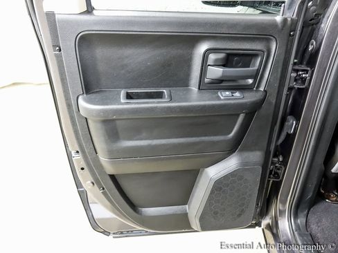 Used 2019 RAM 1500 Express w/ Express Value Package image 20