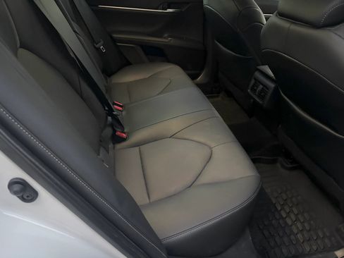 Used 2022 Toyota Camry XSE image 13