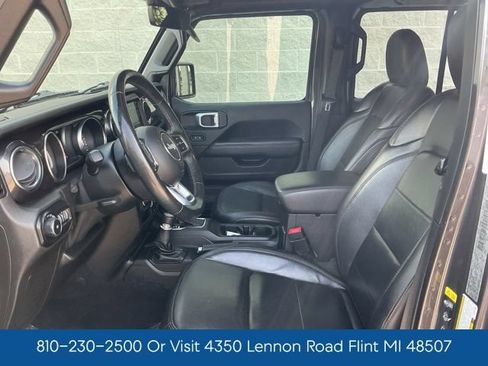Used 2020 Jeep Wrangler Unlimited Sahara AWD/4WD image 15