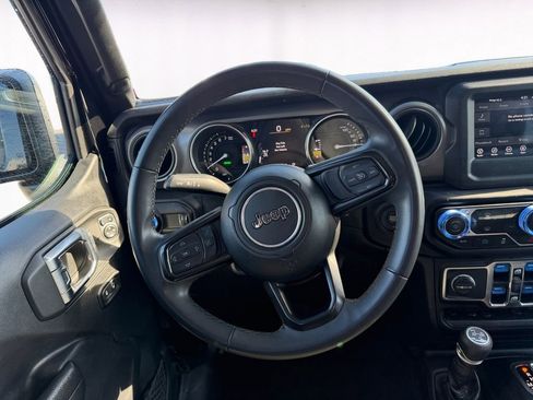 Used 2023 Jeep Wrangler Unlimited AWD/4WD image 12