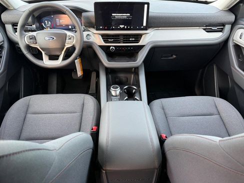 New 2026 Ford Explorer Active image 7