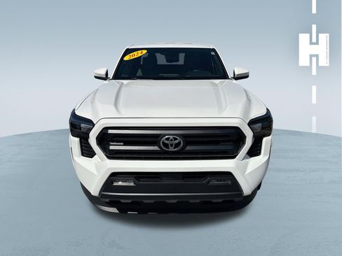 Used 2024 Toyota Tacoma SR5 RWD image 2