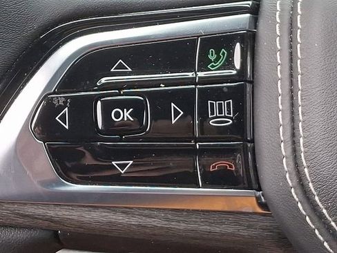 Used 2024 Jeep Grand Cherokee Overland w/ Adv Protech Group III image 21