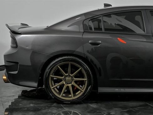 Used 2016 Dodge Charger SRT Hellcat w/ Harman/Kardon Audio Group image 12