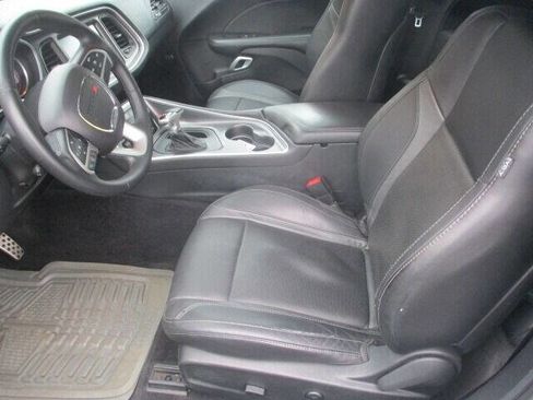 Used 2015 Dodge Challenger SXT Plus w/ Sound Group II image 9