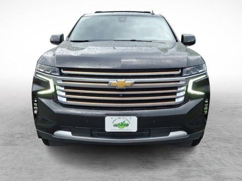 Used 2021 Chevrolet Suburban High Country w/ Premium Package AWD/4WD image 2