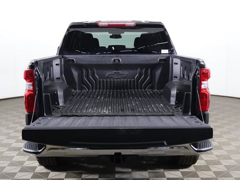 Used 2024 Chevrolet Silverado 1500 LT image 18