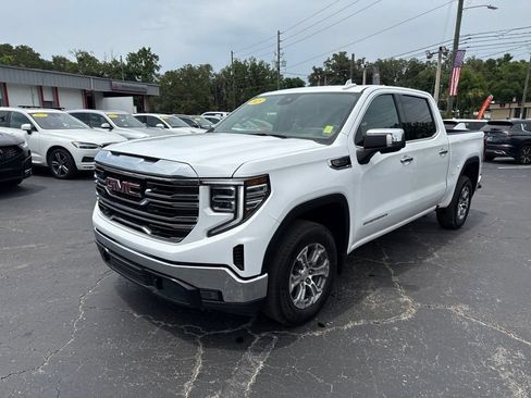 Used 2025 GMC Sierra 1500 SLT RWD image 2