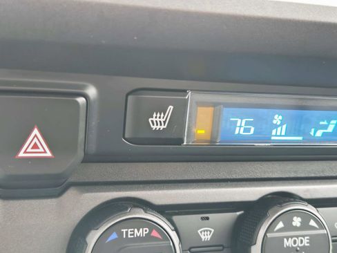 Used 2020 Toyota Tacoma TRD Off-Road w/ TRD Premium Off Road Package image 34