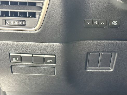 Used 2020 Lexus NX 300 FWD image 10