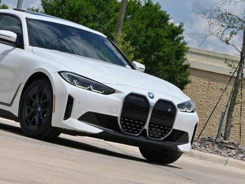 Certified 2023 BMW i4 eDrive35 RWD image 38