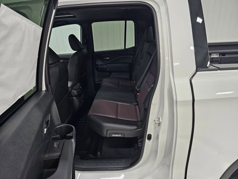 New 2026 Honda Ridgeline Black Edition image 3