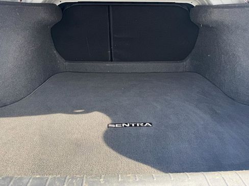 Used 2024 Nissan Sentra SV FWD image 43