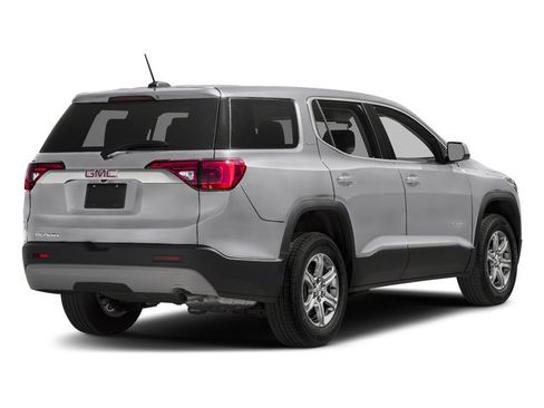 Used 2017 GMC Acadia SLE FWD image 2