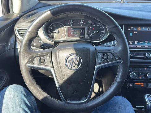Used 2018 Buick Encore Essence image 10
