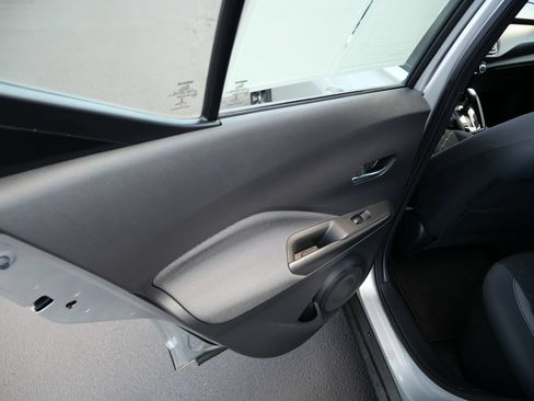 Used 2019 Nissan Kicks SV FWD image 17