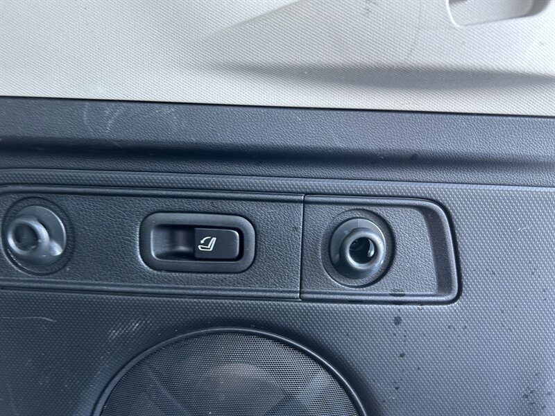 Used 2023 Subaru Forester Touring AWD/4WD image 34
