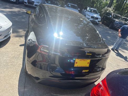 Used 2020 Tesla Model Y Long Range AWD/4WD image 6