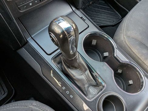 Used 2019 Ford Explorer XLT image 28