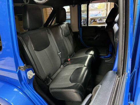 Used 2016 Jeep Wrangler Unlimited Sahara AWD/4WD image 26