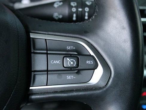 Used 2022 Jeep Compass Latitude image 16