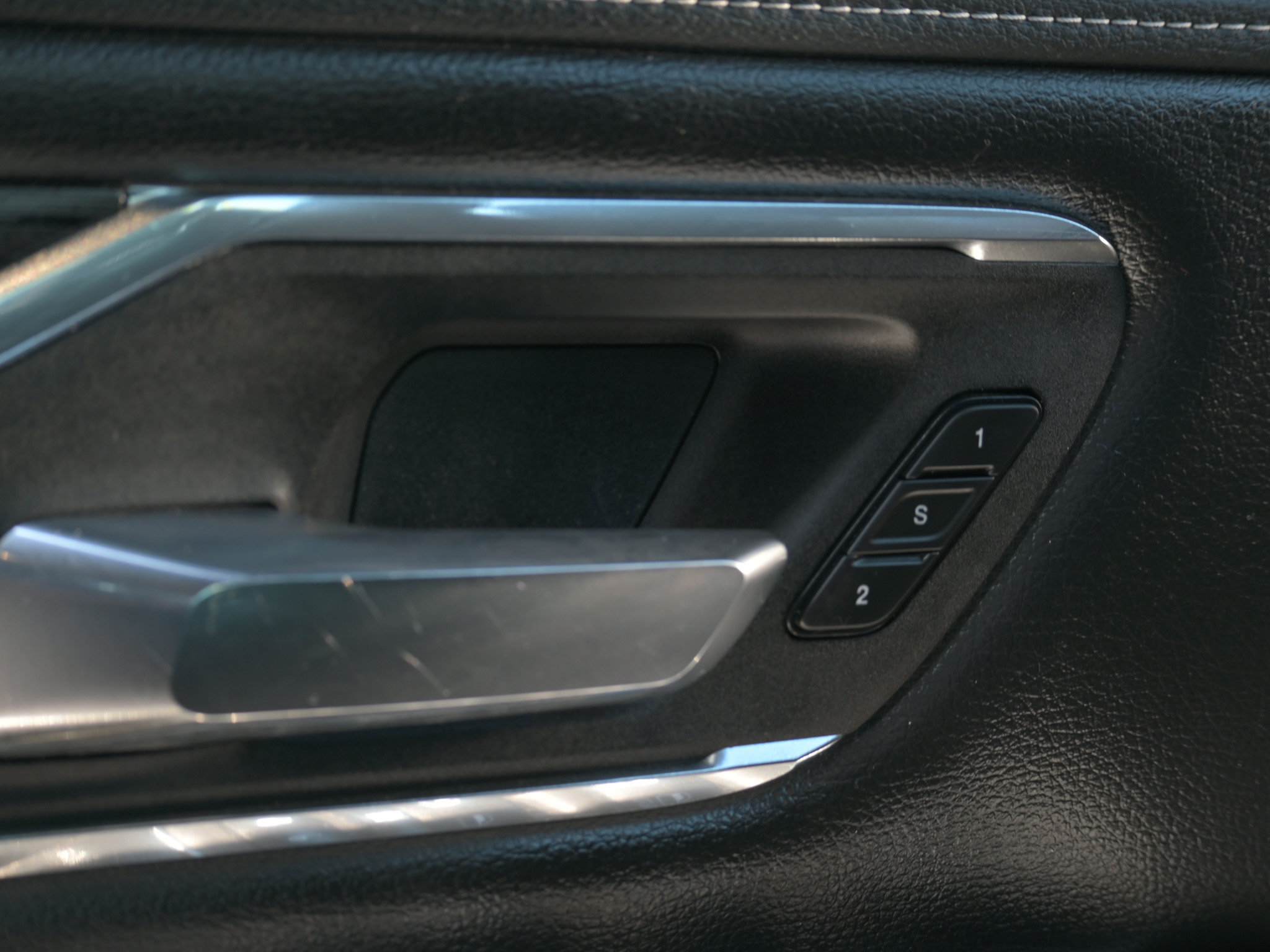 Used 2024 RAM 1500 Laramie RWD image 28