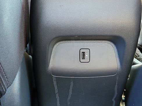 Used 2025 Nissan Sentra SV FWD image 11